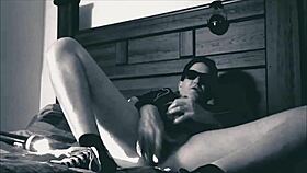 Intense Solo Fist Cum Ecstasy