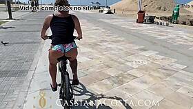 i'm watching this blonde milf masturbating with toys in that naughty session