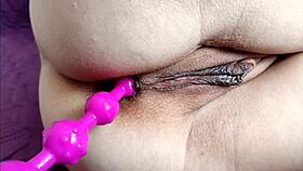 This milf loves close-up masturbation, showing her ass and pussy.