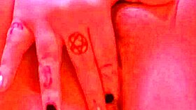 Watch this blonde babe masturbate solo in bed! How sexy is that?