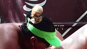 Gordinho calls his friend to play with me in the first part before the friend arrives