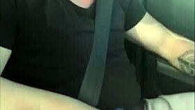 Thedarsons get handjob while driving