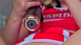 Hey, check this cheerleader using a massage gun solo