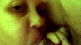 I give a delishus blowjob to fat blonde