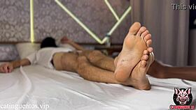 Lek the bisexual guy let me enjoy his feet, man!