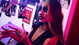 Lady milf deepthroats in night club parody