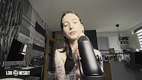 lou nesbit lia louise gives cei joi