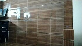 essa empregada provoca o patrão com safadeza