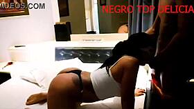 a melhor parte de transar com casadas sem camisinha é encher a buceta delas de porra