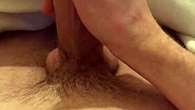 i got so turned on watching this hot transgender masturbating in shemale style