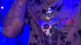 fui no show do dinho alves aproveitei e transei com os funcion�rios dele