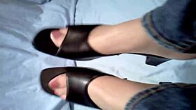 Italian Webcam Teen 18+ Performs Anal Assfucking Fetish