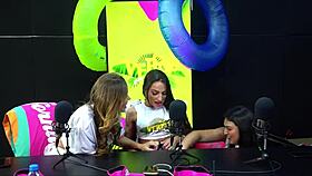 measuring pussy sizes of hot girls in california tv