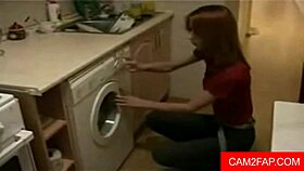 Teen Pussy Fucking in a 3some?