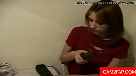 Teen Pussy Fucking in a 3some?