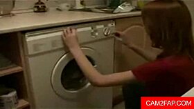 Teen Pussy Fucking in a 3some?