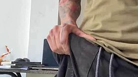 relaxing at home with big cock bareback fun 😏