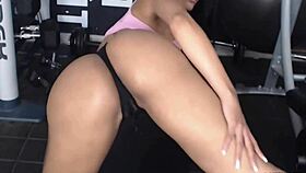 watch this latina get dirty on webcam during workout