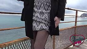 Clara Mia Jeune Coquine Aime Les Grosses Queues In Lingerie