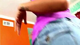 Isis Taylor shows her yummy butt in blowjob scene