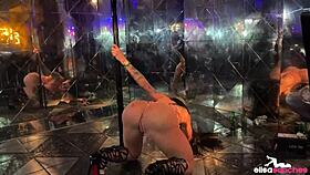 Roberta Dias Invites Friend for Oral Fun