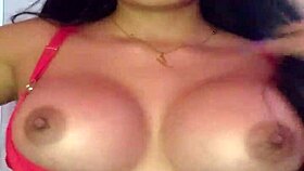 why does cinthya campos masturbate her wet vagina so deliciously