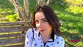 man a jeune coquine qui adore la baise anale in a sexy 3some with double penetration