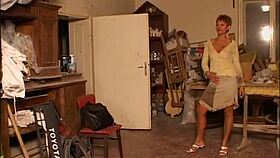 Worker Fucks House Owner In Anal Cowgirl Riding