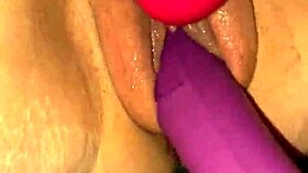 cumn and squirt with toys and dildo