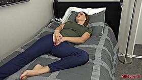 wanna watch krissy lynn hump a pillow real hard?