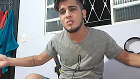 flakael aceita fazer pornô gay vai ser um negão ou um branquinho