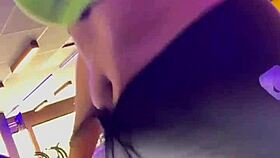 Performing animal women – amateur girl’s wild ride at the gym