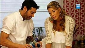 lindas putas flaunting their asses and tits in a casual scene