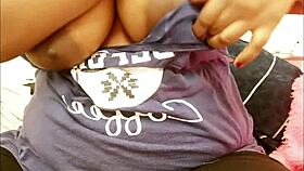 Sexy North Indian girl reveals her boobs subtly