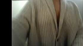 tylerashay flashes naked in the outdoor cafe