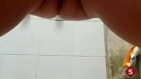 i'm warming up in the bath with fingers inside