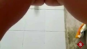 i'm warming up in the bath with fingers inside