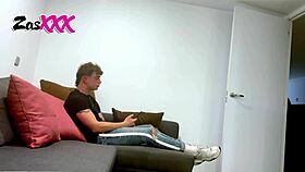 mi hermanastra quiere que la folle paseando en bragas