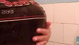 Fetish Estranho Por Braço Molhado - Parte 1