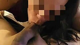 Isa milf liberal le encanta disfrutar la verga