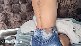 Gostosa smells tasty macho lying on her bed