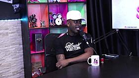 a pele do pau dele grudou na boca da mulher com aparelho e o boquete foi incrivel - jefao oficial