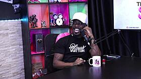 a pele do pau dele grudou na boca da mulher com aparelho e o boquete foi incrivel - jefao oficial