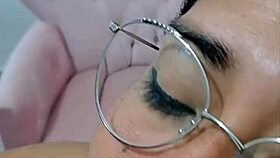 I welcom the new neighbr with latina teen pussy