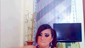 Hey, watch this shemale webcam star sucking her own huge cock solo 😍