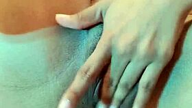 cornudo graba a su chica ebony latina gruesa, uhh, lesbiana se masturba sola... damn