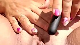 I watched that milf's huge pussy lips orgasm like a slut in retro blue films