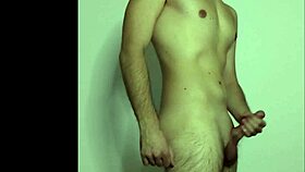 I’m obsessed with my solo webcam session, stroking myself in high quality.