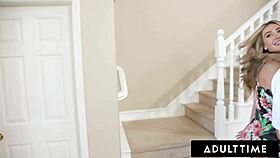 Blonde hotwife Ella Reese gets swinger facial by the pool