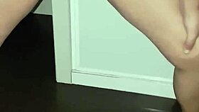 Watch this intense fingering session that leads to squirting!